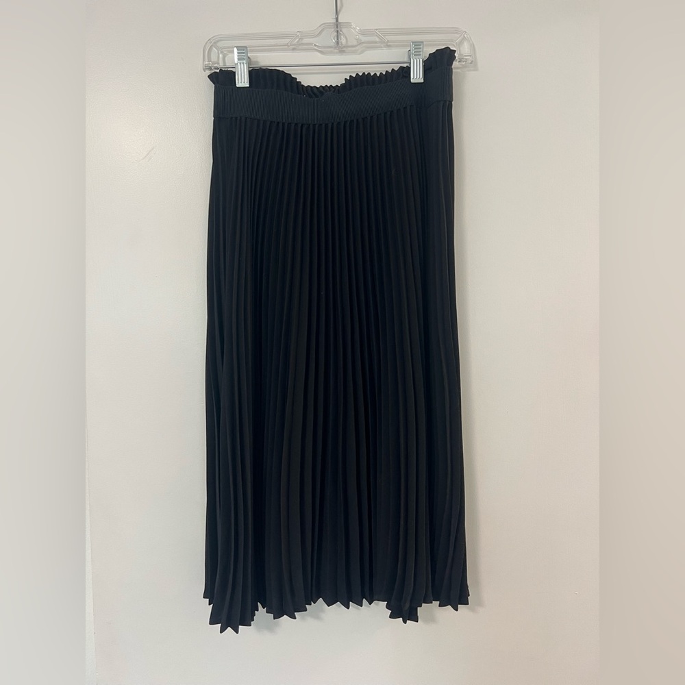Babaton Black A-Line Pleated Skirt